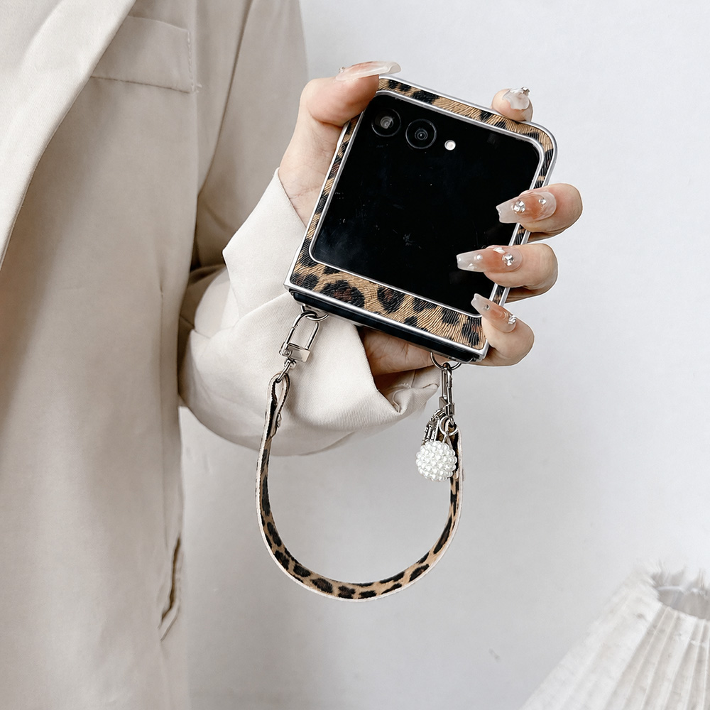 Leopard Print Folding Flip Pho - Phone Cases Brown ulasan dan harga