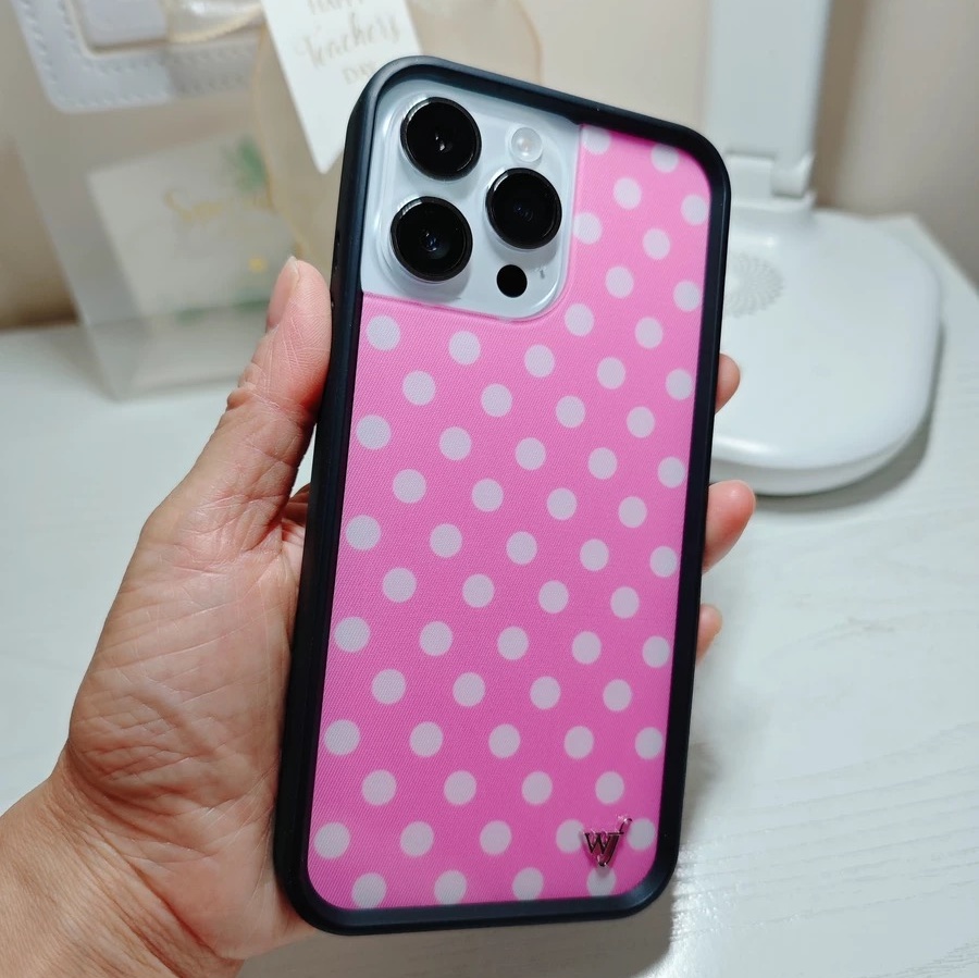 Wildflower Black white polka d - Phone Cases Wildflower ulasan dan harga